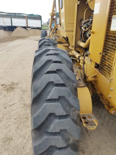 Motoniveladora Caterpillar 120g