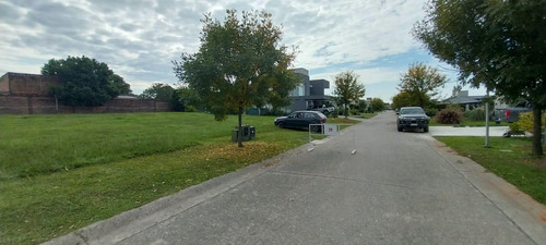 Terreno En Venta En Yerba Buena , 741m2 En Quinta Azucena.