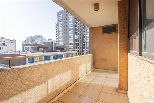 Departamento En Venta De 2 Dorm. En Santiago