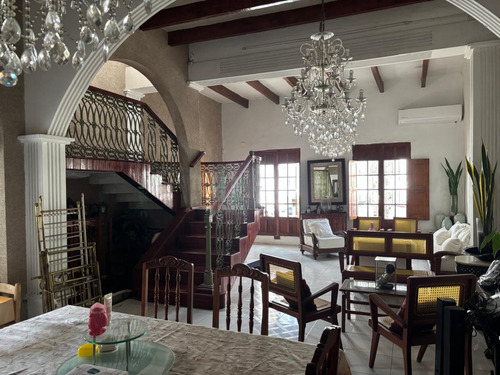 Casa En Venta En El Centro Del Puerto De Veracruz A Unas Cuadras Del Centro Histórico