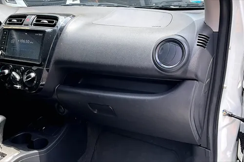 Mitsubishi Mirage 2024