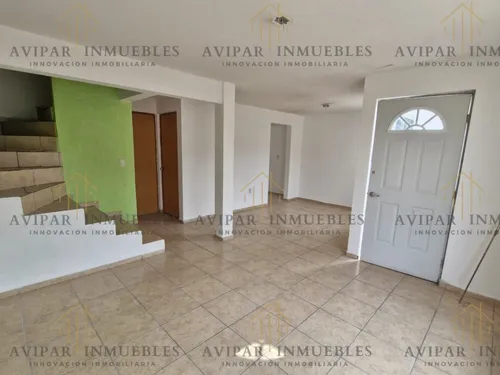 Venta De Casa En Av. Mirador De Sanata Rosa, El Mirador, El Marques Queretaro. Jtc085
