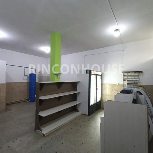 Fondo De Comercio En Venta 10 De Diciembre, Maracay