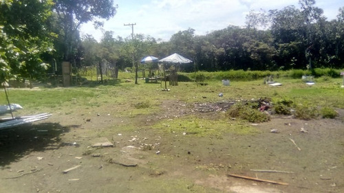 Chácara Medindo 10.000 Metros Quadrados Em Itanhaém-sp