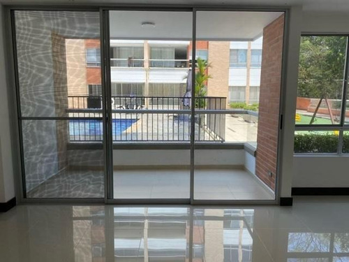 Venta Apartamento En Pance, Sur De Cali 643.