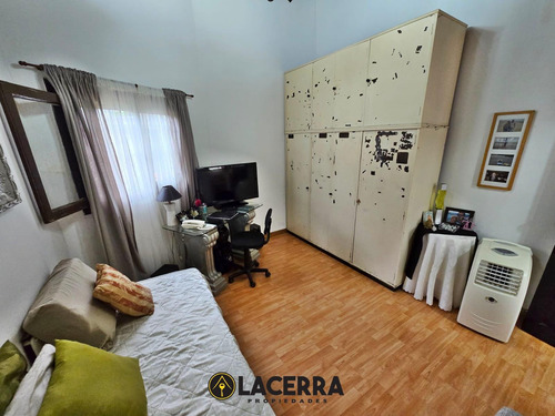 Casa 4 Ambientes En Villa Ballester