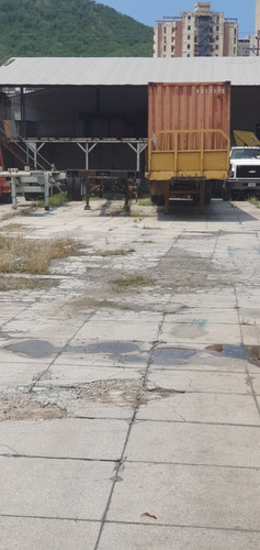 Imagen 5 de 8 de Vendo Galpon Y Terreno De 790mtrs2 En Av Municipal De Plc