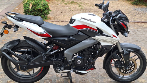 Ns200 Ug, 2024 Llantas Pirelli Rosso Iii Auxiliares Raptor