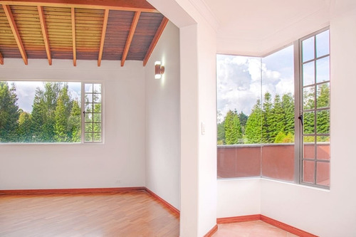 Imagen 12 de 19 de Venta Casa En El Alto De Las Palmas, Medellin, Cerca A Indiana Mall