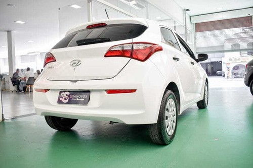 Imagem 2 de 15 de Hyundai Hb20 Unique 1.0 Flex 12v Mec