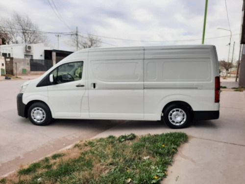 Imagen 3 de 6 de Toyota Hiace L2h2 Furgon Okm