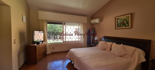 Casa En Venta En Jardines De Cordoba, Zona De Los Colegios 3 Dormitorios- Ref: 19355