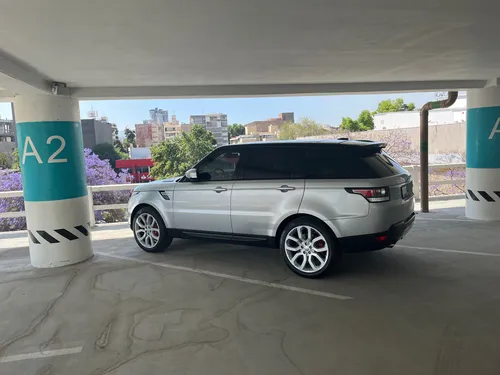 Land Rover Range Rover Sport 5.0l Supercharged At