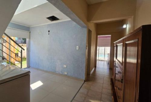 Casa En Venta - 4 Dormitorios 3 Baños - Ituzaingó