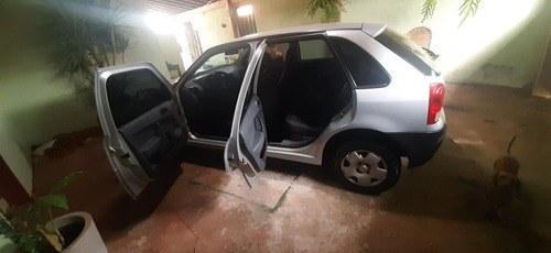 Imagem 4 de 8 de Volkswagen Gol 2006 1.0 City Total Flex 5p