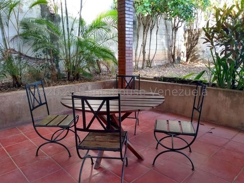 Imagen 10 de 30 de Casa En Venta Urb. El Marques Rent A House Los Samanes 22-10833