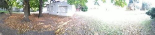 Casa En Venta - 2 Dormitorios 2 Baños - Cochera - 1371mts2 - Villa Elisa, La Plata