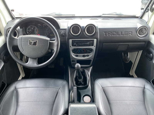 Imagem 10 de 15 de Troller Troller T-4 4x4 3.0tb-eletr. 2p 2012