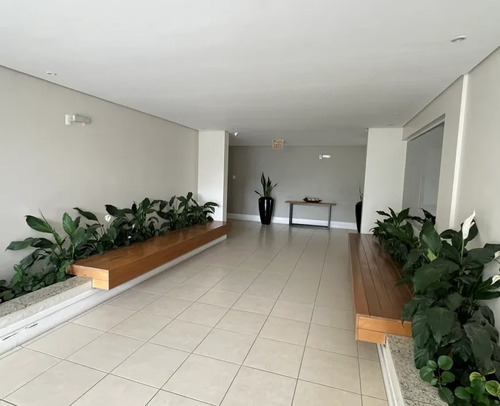 Apartamentos À Venda Em Itacorubi Com 3 Quartos E 2 Banheiros. Pronto Para Morar. Bem Localizado.