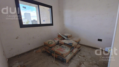 Venta Duplex De 3 Dor! 1 Dor En Planta Baja! Con Pileta!
