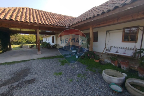 Casa Estilo Chileno 5d+4b+e+b