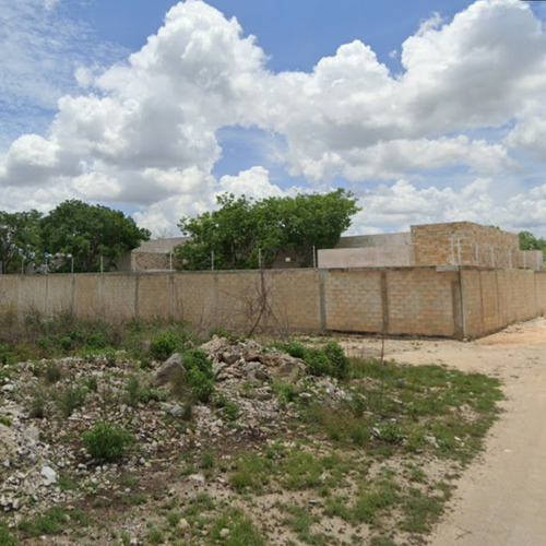 Terreno En Venta En Temozón Nte A Una Cuadra De Residencial Artisana