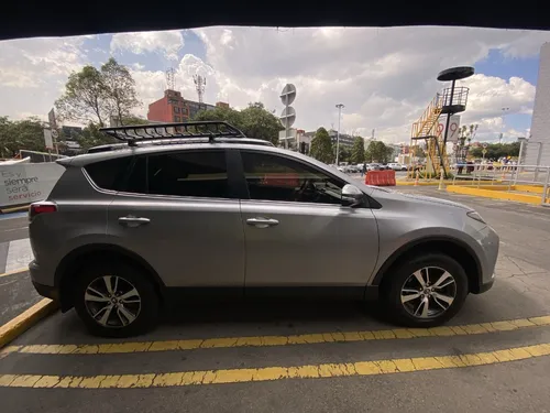 Toyota RAV4 2.5 Xroad