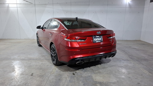 Kia Optima 2.0 TURBO SXL AUTO