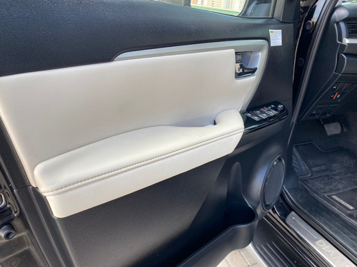 Imagem 7 de 15 de Toyota Sw4 Sw4 Srx Diamo. 4x4 2.8 Tb Die Aut. 2019/2019