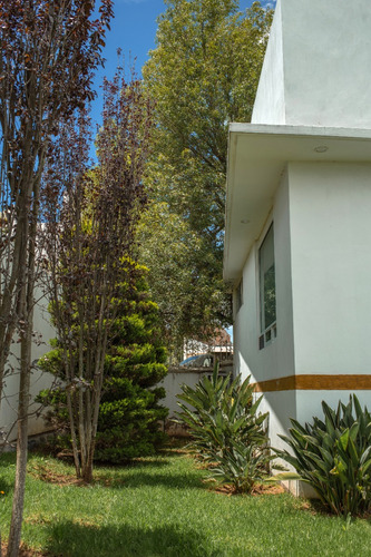 Casa Muy Amplia Con Gran Jardín Y Alberca En Tulancingo