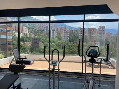 Vendo Apartamento 135 Metros Poblado Lomas Ii