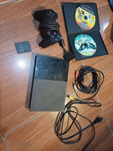 Playstation 2 Con Un Joystick, Memorycard, 2 Juego