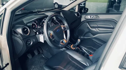 Ford Fiesta 1.6 Titanium Mt