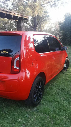 Volkswagen Up! 2016 1.0 High Up! 75cv 3 P