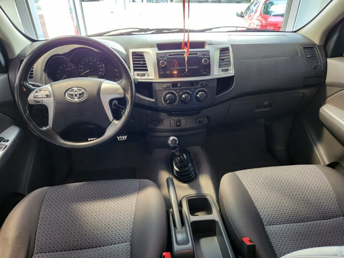 Imagen 5 de 6 de Toyota Hilux Dx Pack 2.5 Turbo