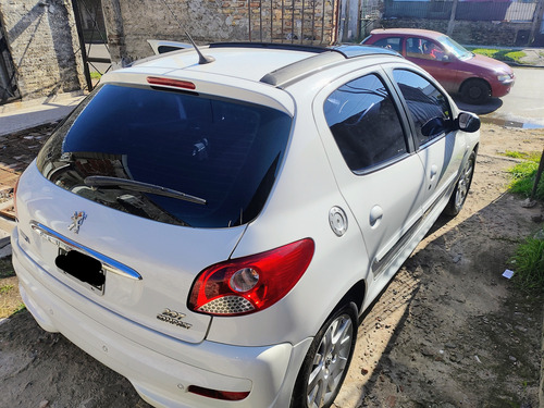 Peugeot 207 1.6 Feline 106cv