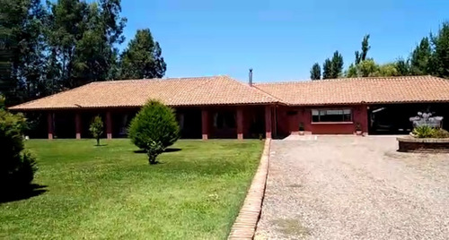 Arriendo Preciosa Casa En Condominio Ruta L30, Villa Alegre