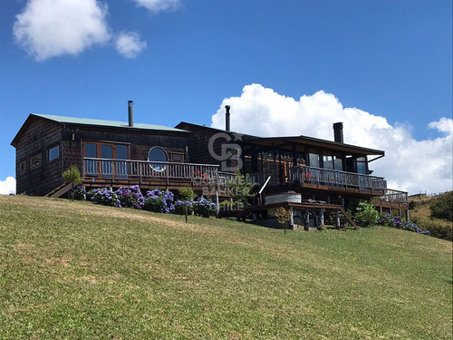Maravillosa Casa En Parcela Rilán, Castro, Chiloé
