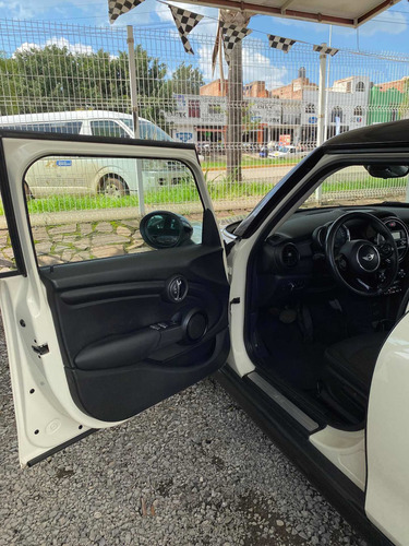 Imagen 6 de 15 de Mini Cooper 2018 1.5 Pepper 5 Puertas At
