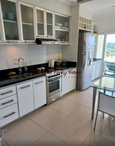 Venta Apartamento 3 Dormitorios En Playa Mansa, Complejo Veramansa