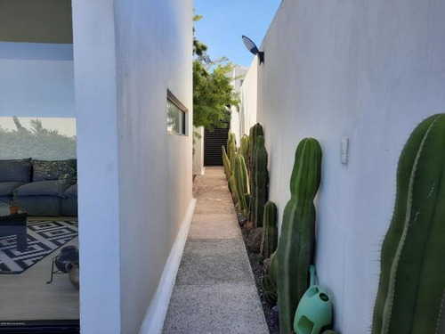 Imagen 13 de 14 de Qh2 Casa En Venta En Zibata Con Roof Garden Y Vista Al Campo De Golf