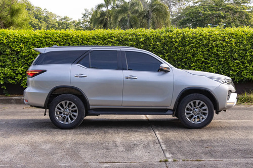 Fortuner Srv Diesel 2.4l
