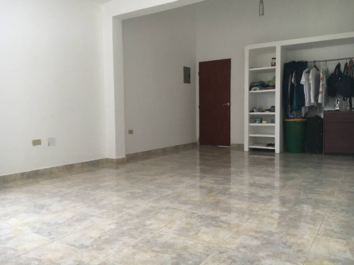 Imagen 8 de 12 de Casa En Venta Monteserino Cod:450991 Albert Gonzalez 04121444789 (solo Clientes