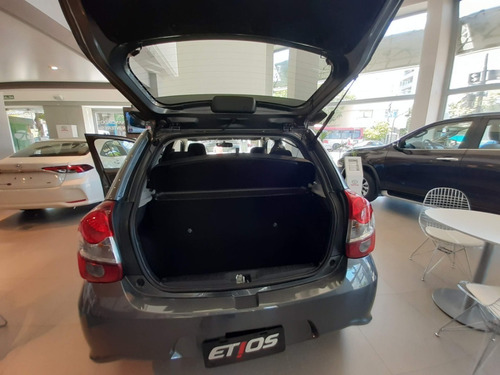 Nuevo Toyota Etios 2021 Xls Manual 5 Puertas - J