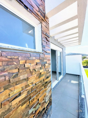 Casa Com 3 Quartos No Bairro Hípica