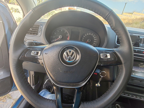 Volkswagen Vento 1.6 Highline Mt