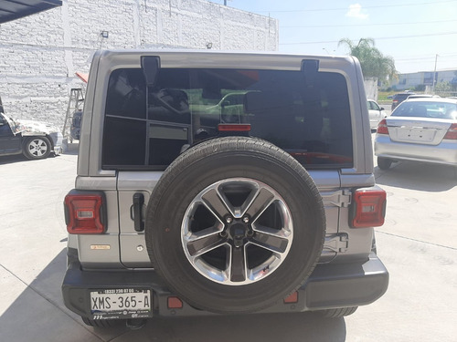 Imagen 5 de 15 de Jeep Sahara 2019