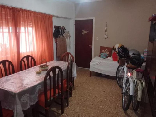 Departamento En Venta Plaza Moreno, La Plata, Calle 55 Y 14, U$d78.000