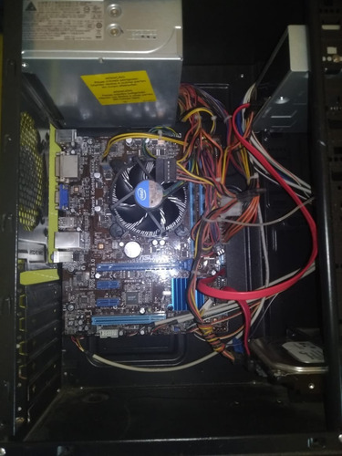 Gabinete Vinik Com Placa I3 3250u 8gb