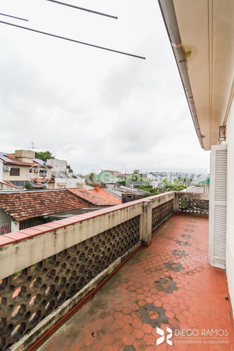 Casa, 6 Dormitórios, 236.67 M², Teresópolis - 204090